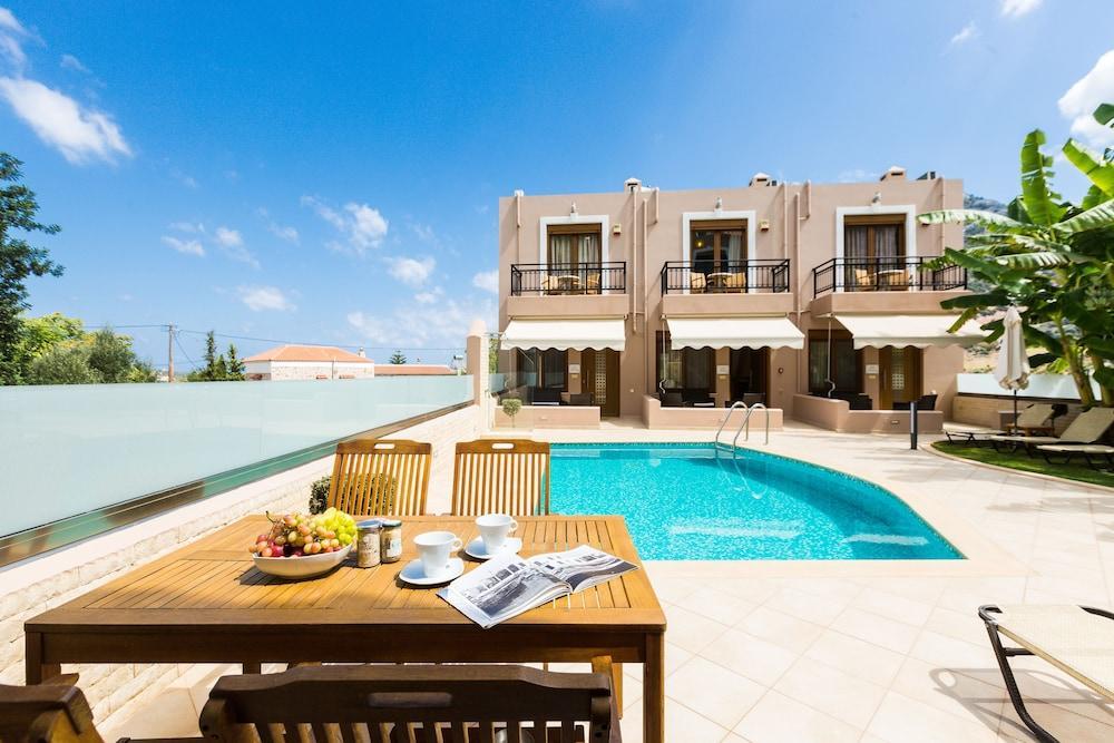Pantheon Villas & Suites Vlikhádha Exterior photo