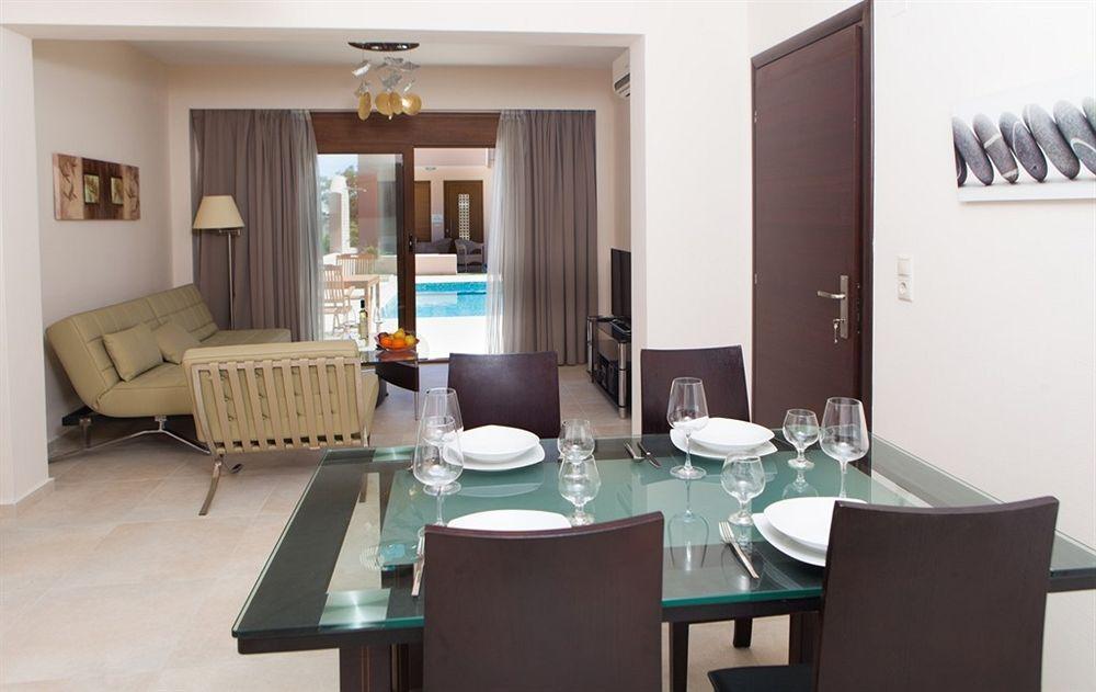 Pantheon Villas & Suites Vlikhádha Exterior photo